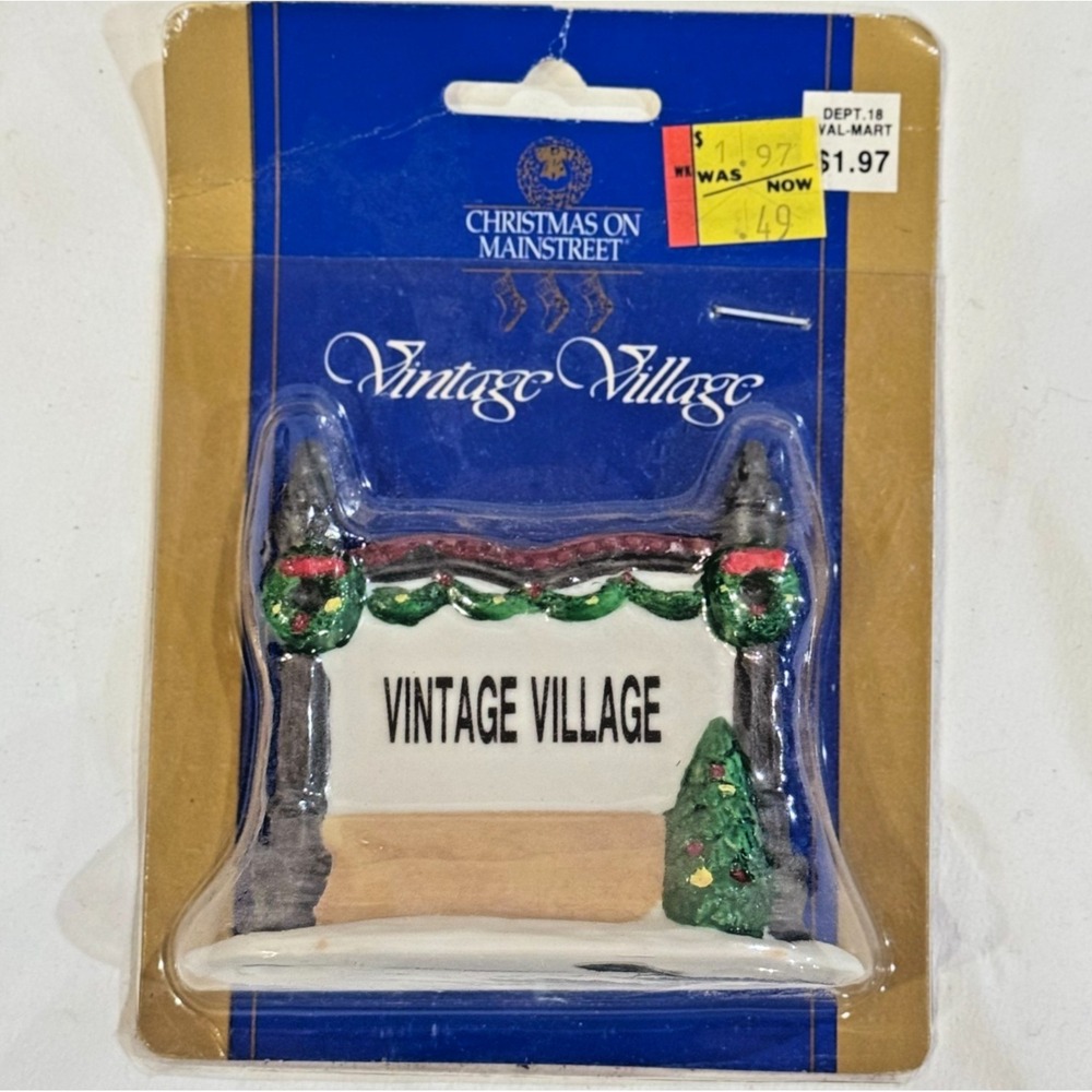 Christmas On Mainstreet Vintage Village Sign Figurine Accessory Figure Holiday